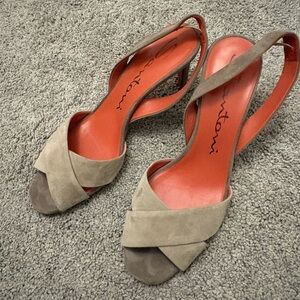 Santoni Taupe Suede Slingback Heels with Orange Insole